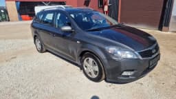 KIA KIA CEE'D I 1.6 petrol 93kw G4FC engine — thumbnail 4