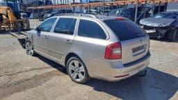 SKODA Skoda CFHF CFHC CLCA CLCB 2.0TDI 81kw engine — thumbnail 6