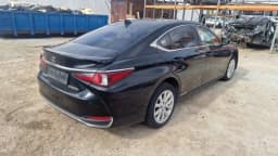 LEXUS Lexus 300h 31kw A25AFXS (AXZH10) engine 120 000km — thumbnail 4