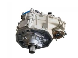 TOYOTA Toyota Hi-Lux 2015- 2.4d 110kw manual 36100-0K420 transfer case 40 000 km — thumbnail 1