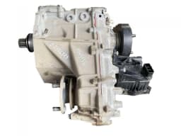 TOYOTA Toyota Hi-Lux 2015- 2.4d 110kw manual 36100-0K420 transfer case 40 000 km — thumbnail 3