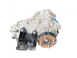 TOYOTA Toyota Hi-Lux 2015- 2.4d 110kw manual 36100-0K420 transfer case 40 000 km — thumbnail 2