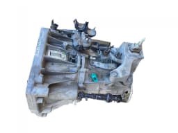 NISSAN Nissan Qashqai 1.3 Petrol/hybrid 103kw manual gearbox 32010-03Q0J — thumbnail 1
