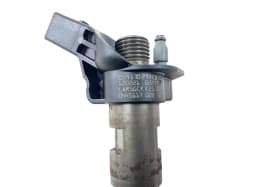VW 059130277EJ injectors set 059130277CD VW Touareg II 3.0 TDi 150kw — thumbnail 4