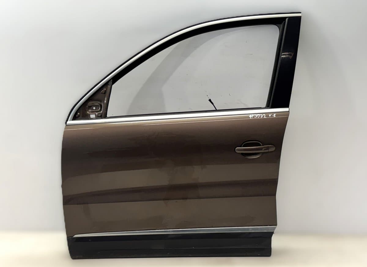 5N0831311C 5N1837729G Door Front Left VW TIGUAN I (5N) (2007-2018)