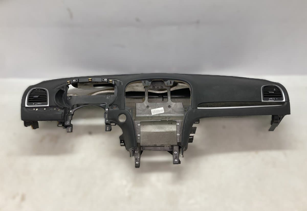 CHRYSLER L0198811AD Dashboard CHRYSLER 300C II (2010-2023)