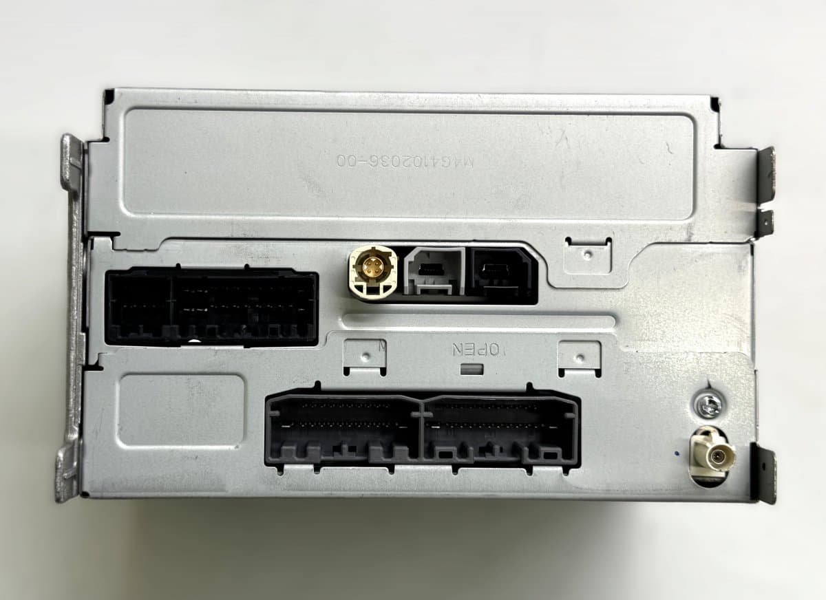 CHRYSLER P05091037AH Radio CHRYSLER 300C II (2010-2023)