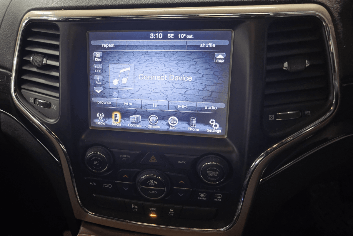 68242385AJ Radio JEEP GRAND CHEROKEE IV (WK, WK2) (2010-2021)