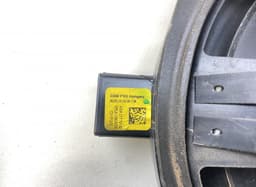 LAND ROVER LR033287 LR078623 LR025876 LR025875 Set of loudspeakers LAND ROVER RANGE ROVER IV (LG/L405) (2012-2021) — thumbnail 10