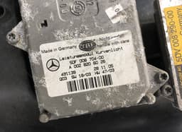 MERCEDES-BENZ A2198203761 Headlight left MERCEDES-BENZ CLS (C219) (2004-2010) — thumbnail 4