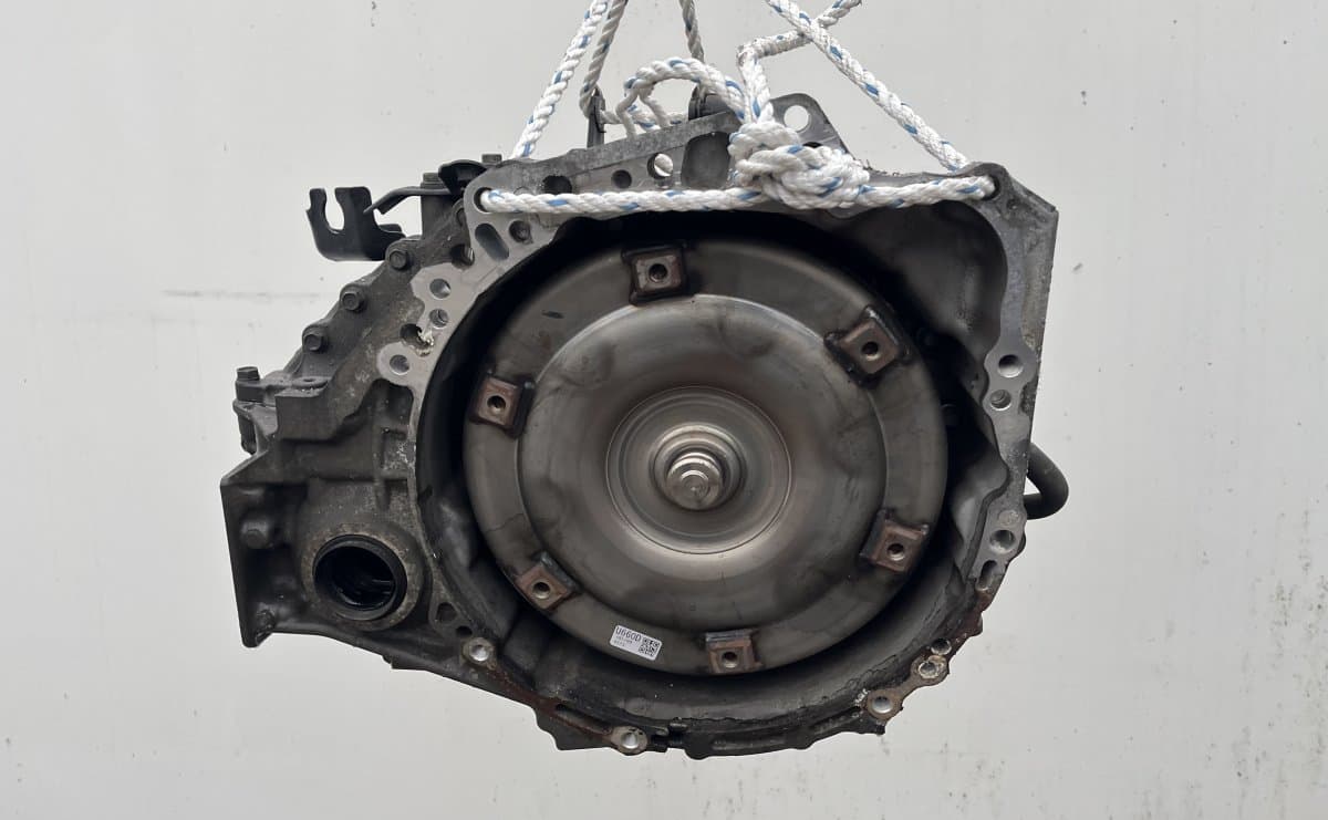 TOYOTA 3050020A70 Gearbox TOYOTA AVENSIS (T270) (2009-2018)