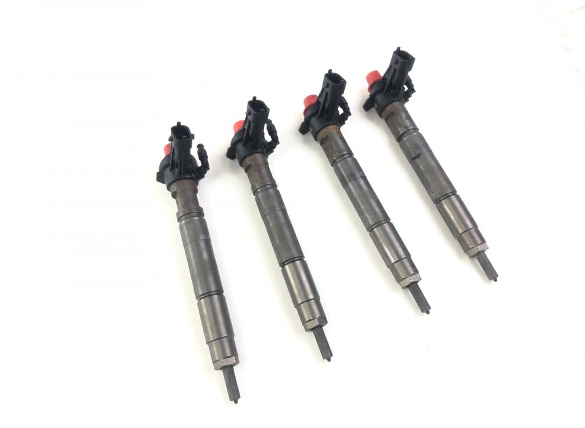 CHRYSLER 0445115067 0986435402 15062058F 15062050F Fuel Injector CHRYSLER VOYAGER V (RT) (2007-2016)
