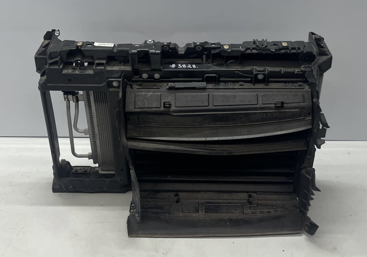 9832186380 9826946880 Front panel CITROËN C4 III / X (C41) (2020-)
