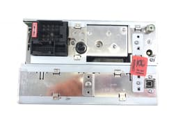 MERCEDES-BENZ 7612001523 8618001514 Radio MERCEDES-BENZ SL-CLASS (R230) (2001-2012) — thumbnail 3