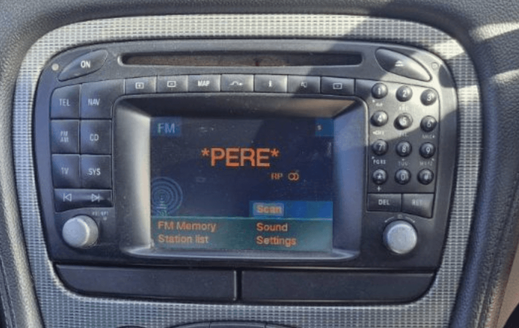 7612001523 8618001514 Radio MERCEDES-BENZ SL-CLASS (R230) (2001-2012)