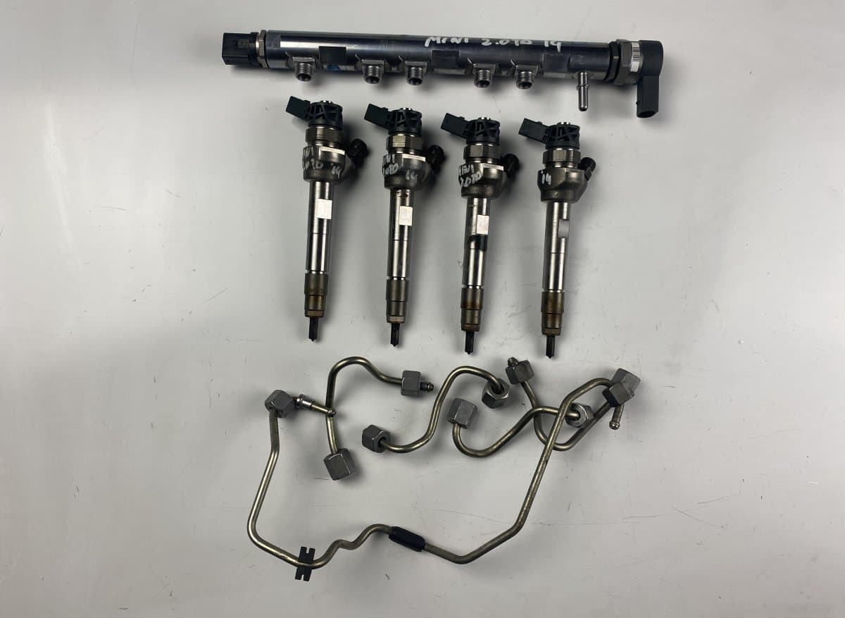 MINI 001330L2 0445214278 23690384 8ZR83N5 0445110613 Fuel Injector MINI MINI COUNTRYMAN I (2010-2016)