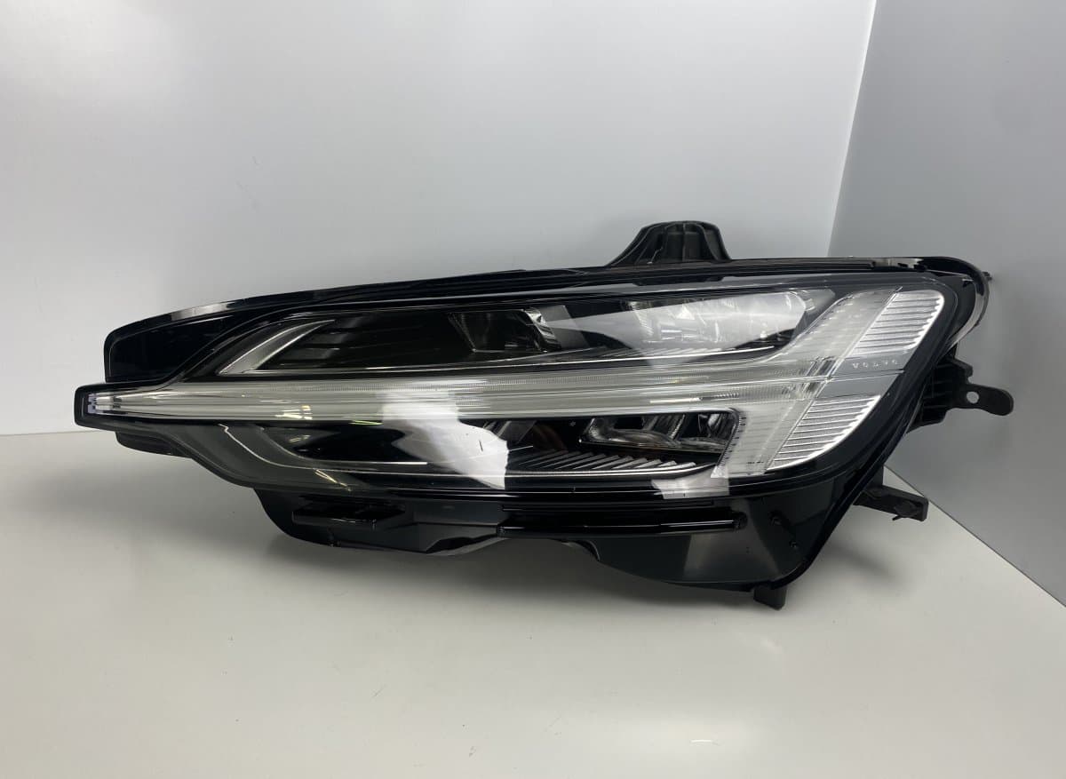 VOLVO 32338005 31655237 Headlight left VOLVO V60 II / S60 III (224, 225, 227) (2018-)