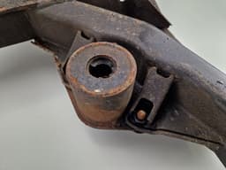 MASERATI 372700102 Front Axle Beam MASERATI QUATTROPORTE II (03.94-) — thumbnail 3