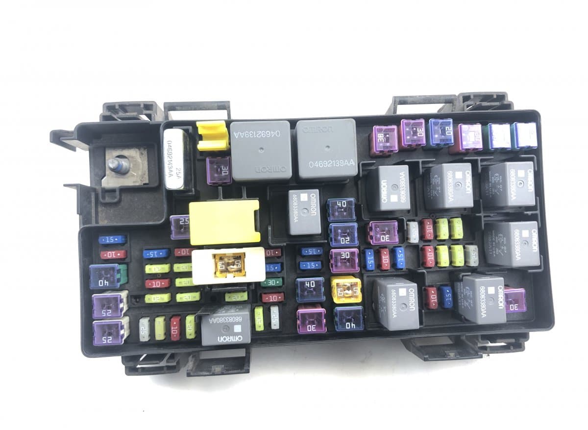 JEEP 68165691AB Fuse box JEEP GRAND CHEROKEE IV (WK, WK2) (2010-2021)
