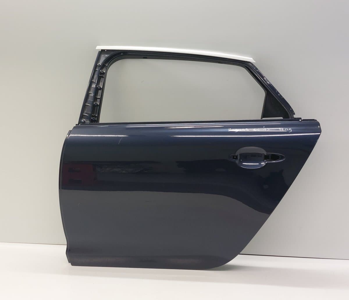 AW93-F24721-B AW93F24721B Door Rear Left JAGUAR XJ (X351) (2009-2019)