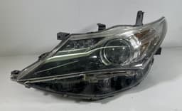 TOYOTA 8115002E20 Headlight left TOYOTA AURIS (E18) 2012-2018 — thumbnail 1