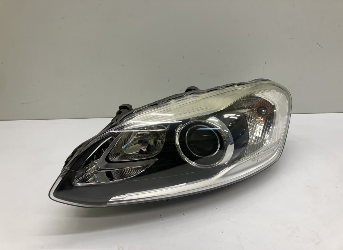 VOLVO 31420251 Headlight left VOLVO XC60 I (2008-2017)