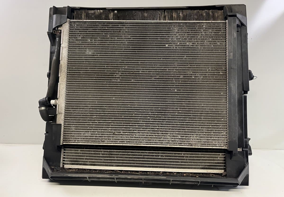 BMW 17117576305 64509239944 17117576271 17117631474 11517566335 Radiator set BMW X6 (E71, E72) (2008-2014)