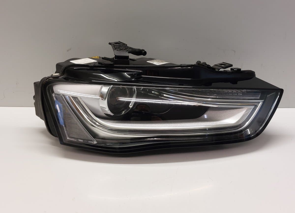 AUDI 8K0941044D 130702409302 Headlight right AUDI A4 / A4 ALLROAD (B8) (2007-2015)