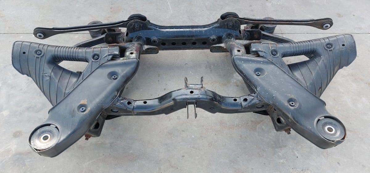VW 7P6599030B Rear axle Beam VW TOUAREG II (7P) (2010-2018)