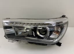 TOYOTA 811500K732 Headlight left TOYOTA HILUX VIII (AN110, AN120, AN130) (2015-) — thumbnail 1