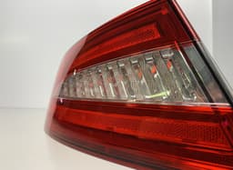 JAGUAR VPCX2X13A518A VPCX2X13A518AE Tail light left JAGUAR XF (X250, CC9) (2008-2015) — thumbnail 3