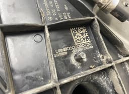 MERCEDES-BENZ A2054703901 AdBlue tank MERCEDES-BENZ C-CLASS (W205) (2013-2021) — thumbnail 5