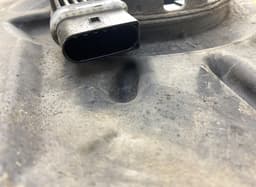 MERCEDES-BENZ A2054703901 AdBlue tank MERCEDES-BENZ C-CLASS (W205) (2013-2021) — thumbnail 4