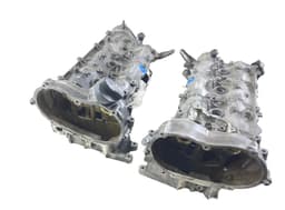 MERCEDES-BENZ A2720101201 A2720101301 Cylinder Head MERCEDES-BENZ R-CLASS (W251) (2006-2013) — thumbnail 1