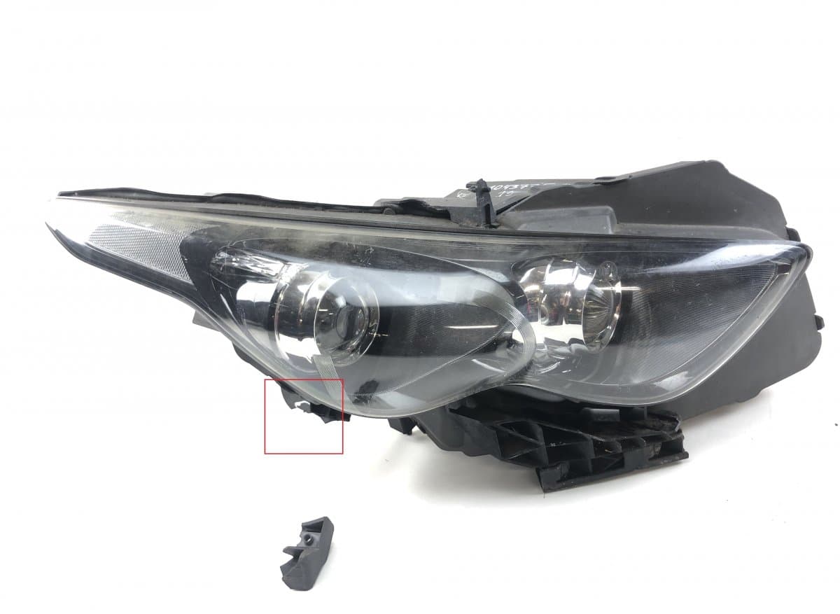 INFINITI 260101CH0E Headlight right INFINITI FX II / QX70 (S51) (2008-2017)