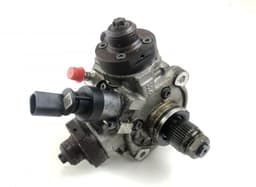 AUDI 0445010677 0445010642 0986437435 0445010658 0445010632 Fuel injection pump, diesel AUDI A6 / A6 ALLROAD (C7, 4G) (2010-2018) — thumbnail 1