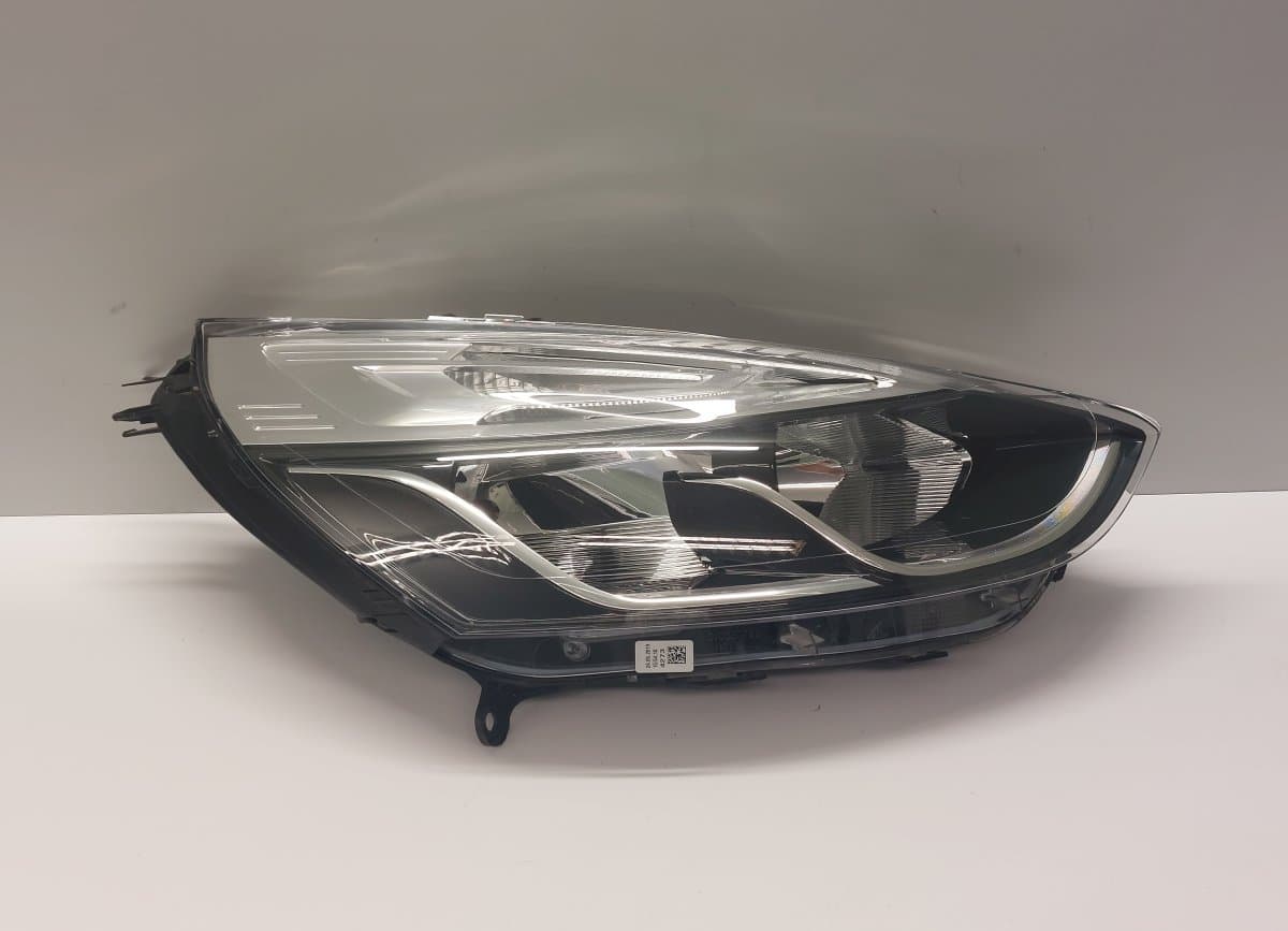 RENAULT 260100653R 712105911110 Headlight right RENAULT CLIO IV / THALIA (BH, KH) (2012-2019)