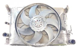 MERCEDES-BENZ A2049066802 A2045000303 Radiator MERCEDES-BENZ C-CLASS (W204) (2007-2013) — thumbnail 1