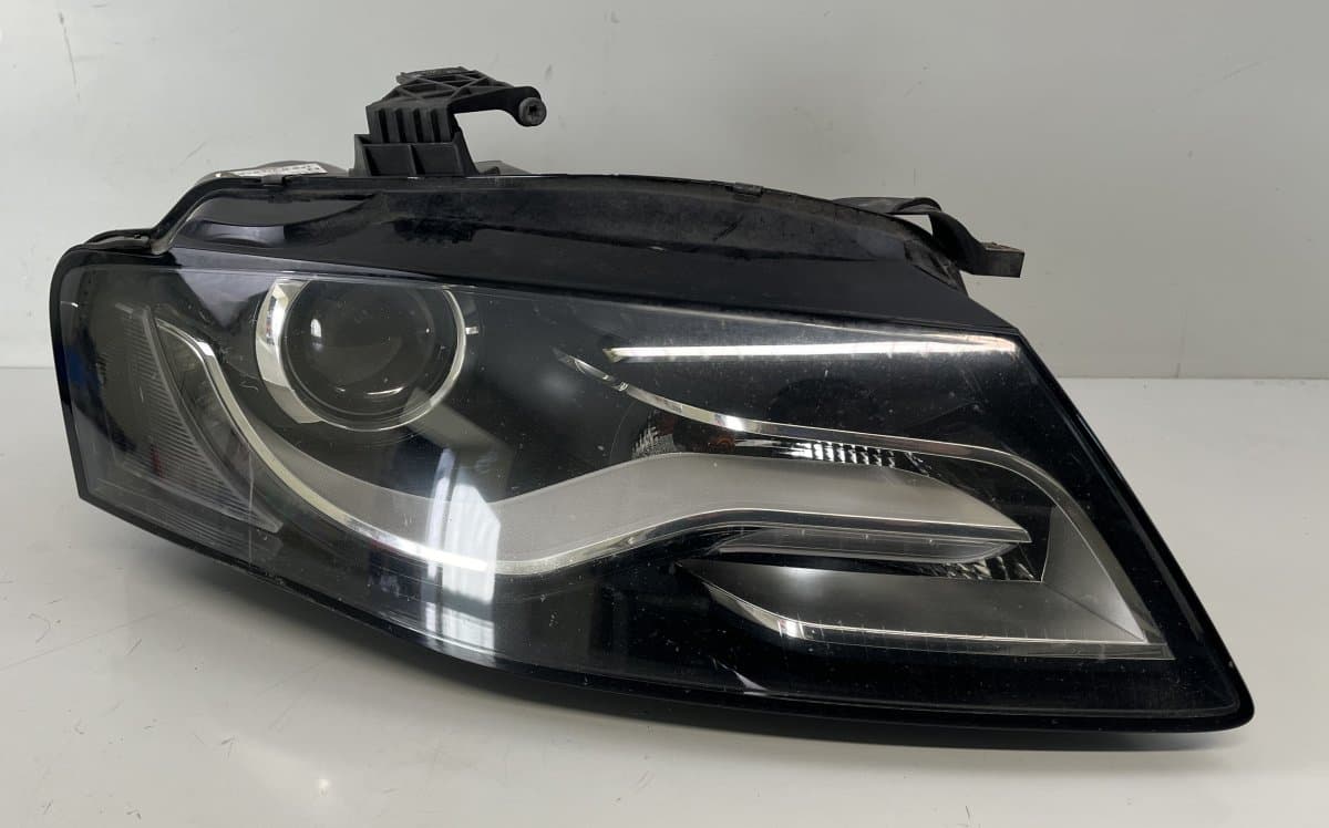 AUDI 8K0941004C Headlight right AUDI A4 / A4 ALLROAD (B8) (2007-2015)