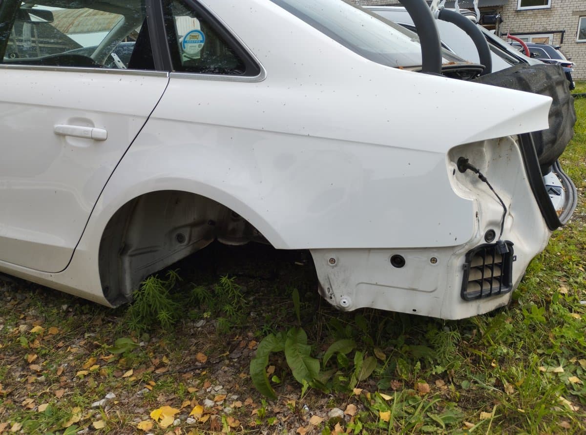 AUDI Fender Rear Left AUDI A4 / A4 ALLROAD (B8) (2007-2015)