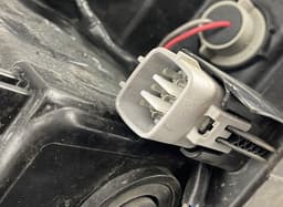 TOYOTA Headlight left TOYOTA YARIS III (XP150) (2013-) — thumbnail 4