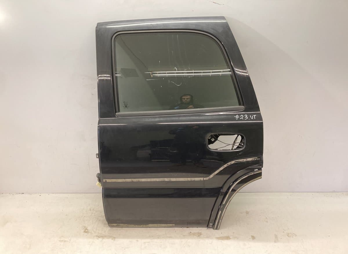 CADILLAC Door Rear Left CADILLAC ESCALADE (1998-2006)