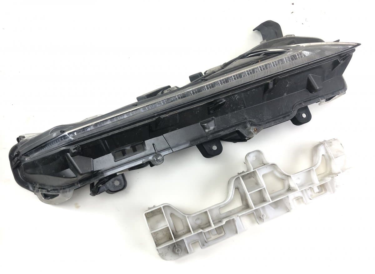 LEXUS 8161078090 Position Light front right LEXUS NX I (AZ10) (2014-2021)