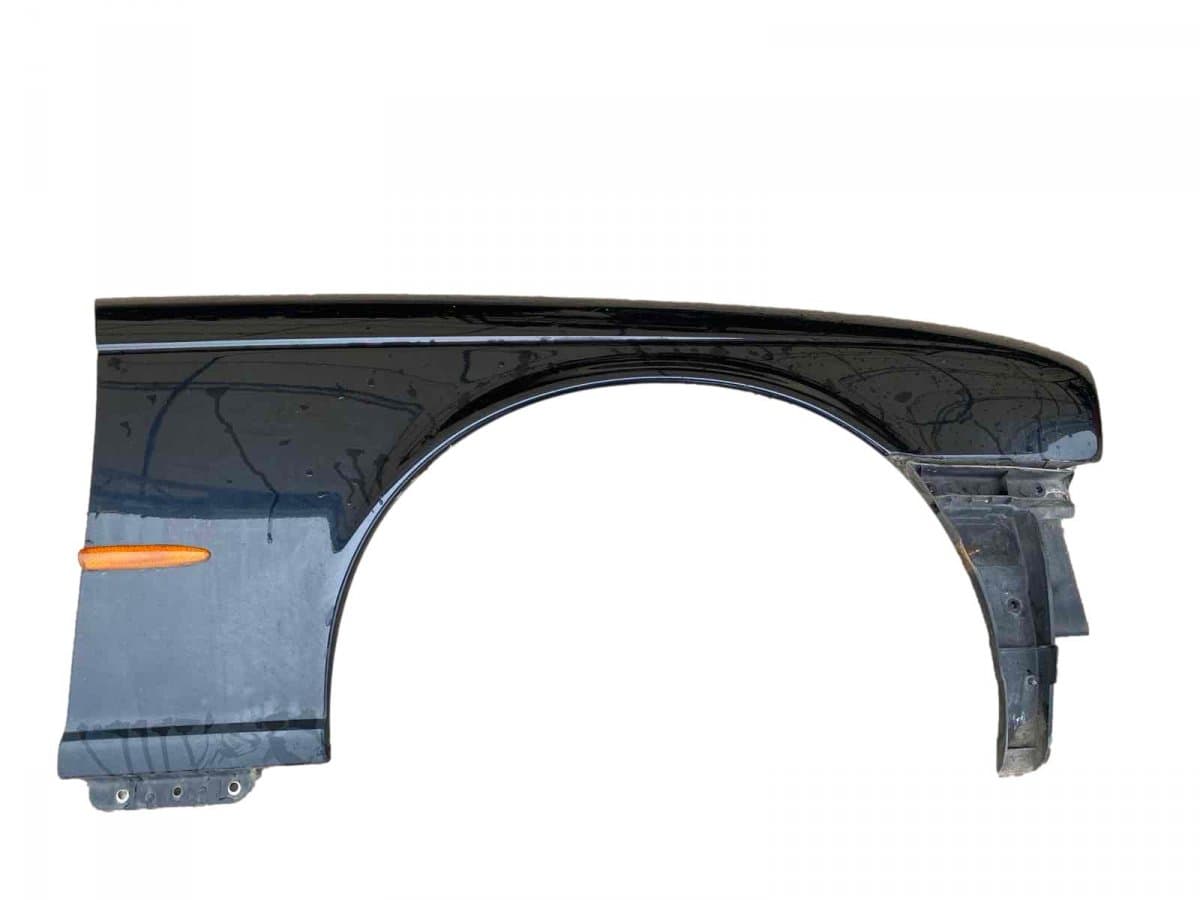 C2C9566 Fender Front Right JAGUAR XJ (X350, X358) (2003-2009)