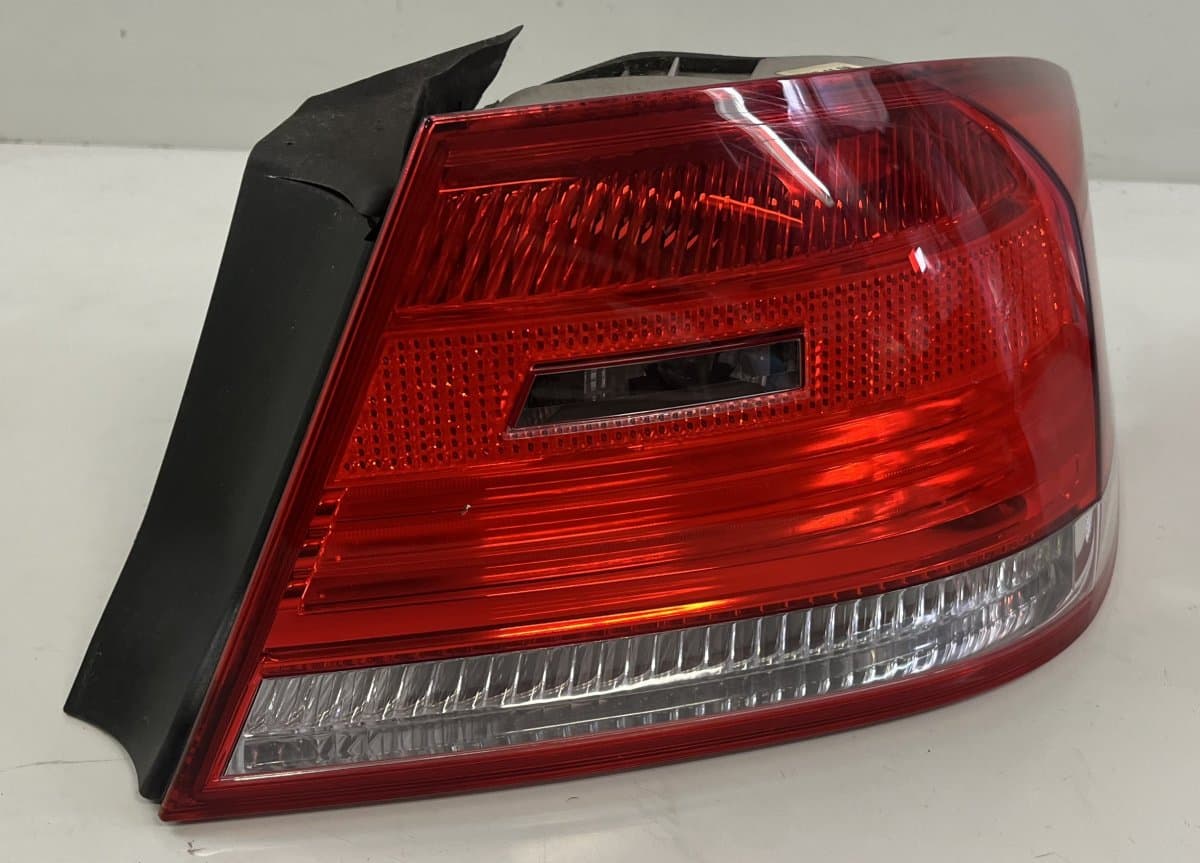 BMW 6321717440408 717440408 7174404 Tail light, right BMW 3 (E90, E91, E92, E93) (2005-2011)