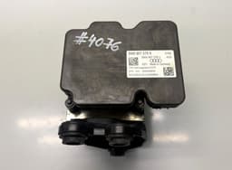 AUDI 8W0907379K 8W0907379J ABS hydraulic unit / pump AUDI A4 (8W, B9) (2015-) — thumbnail 1