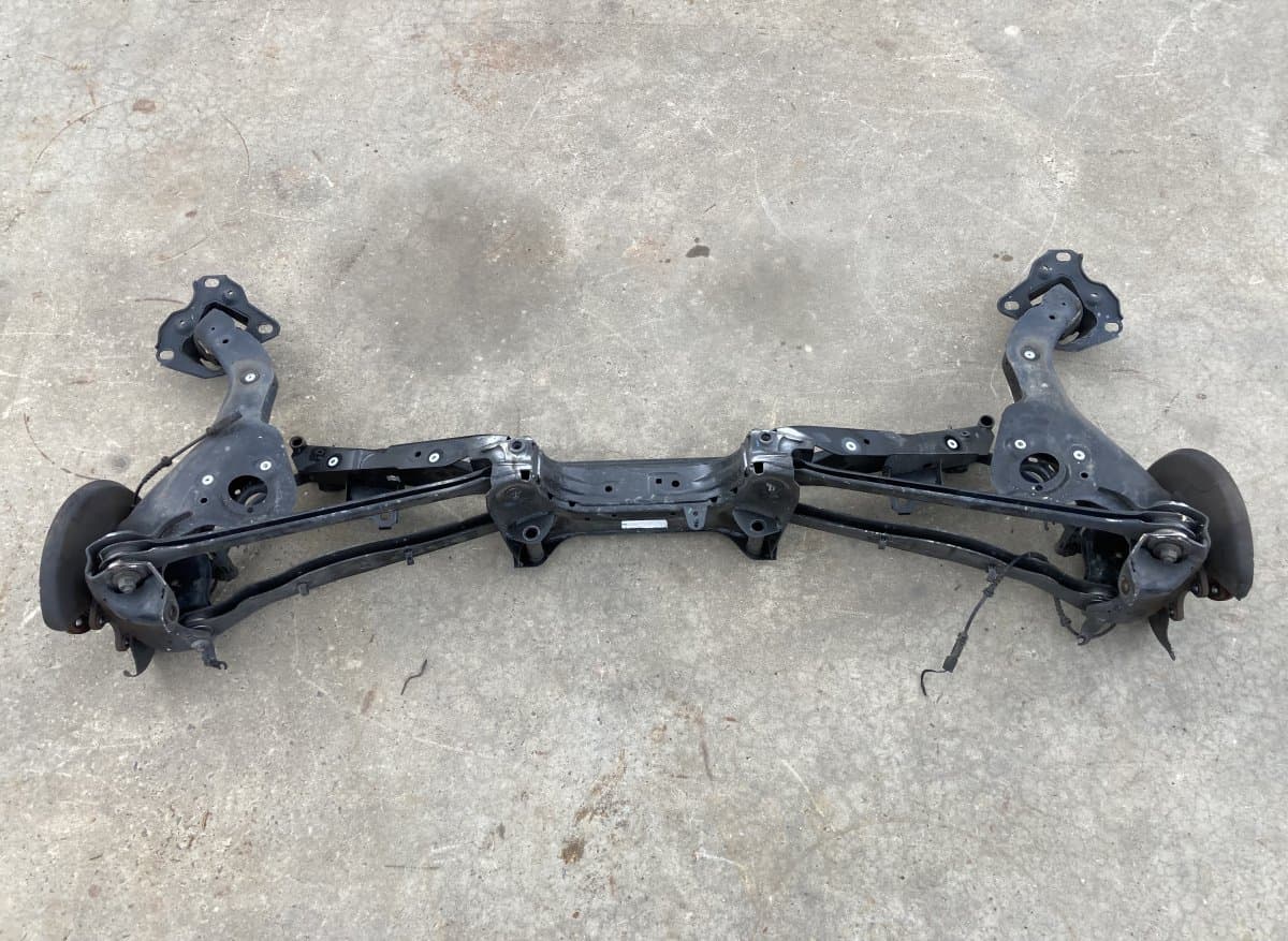 BMW 6851560 6859895 Rear axle Beam BMW 2 Active Tourer (F45, F46) (2013-2021)