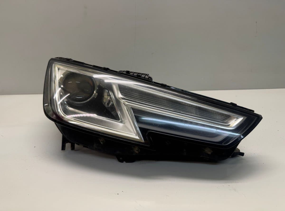 AUDI 8W0941006A Headlight right AUDI A4 (8W, B9) (2015-)