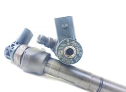 VW 0445110369 0445110368 0986435166 0445110646 0445110647 Fuel injector set VW TIGUAN I (5N) (2007-2018) — thumbnail 5