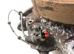 MASERATI Wheel bearing housing rear right MASERATI QUATTROPORTE III (03.04-) — thumbnail 3